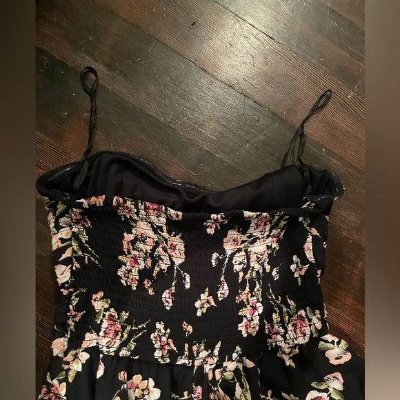 Floral black jump suit - Picture 5 of 5